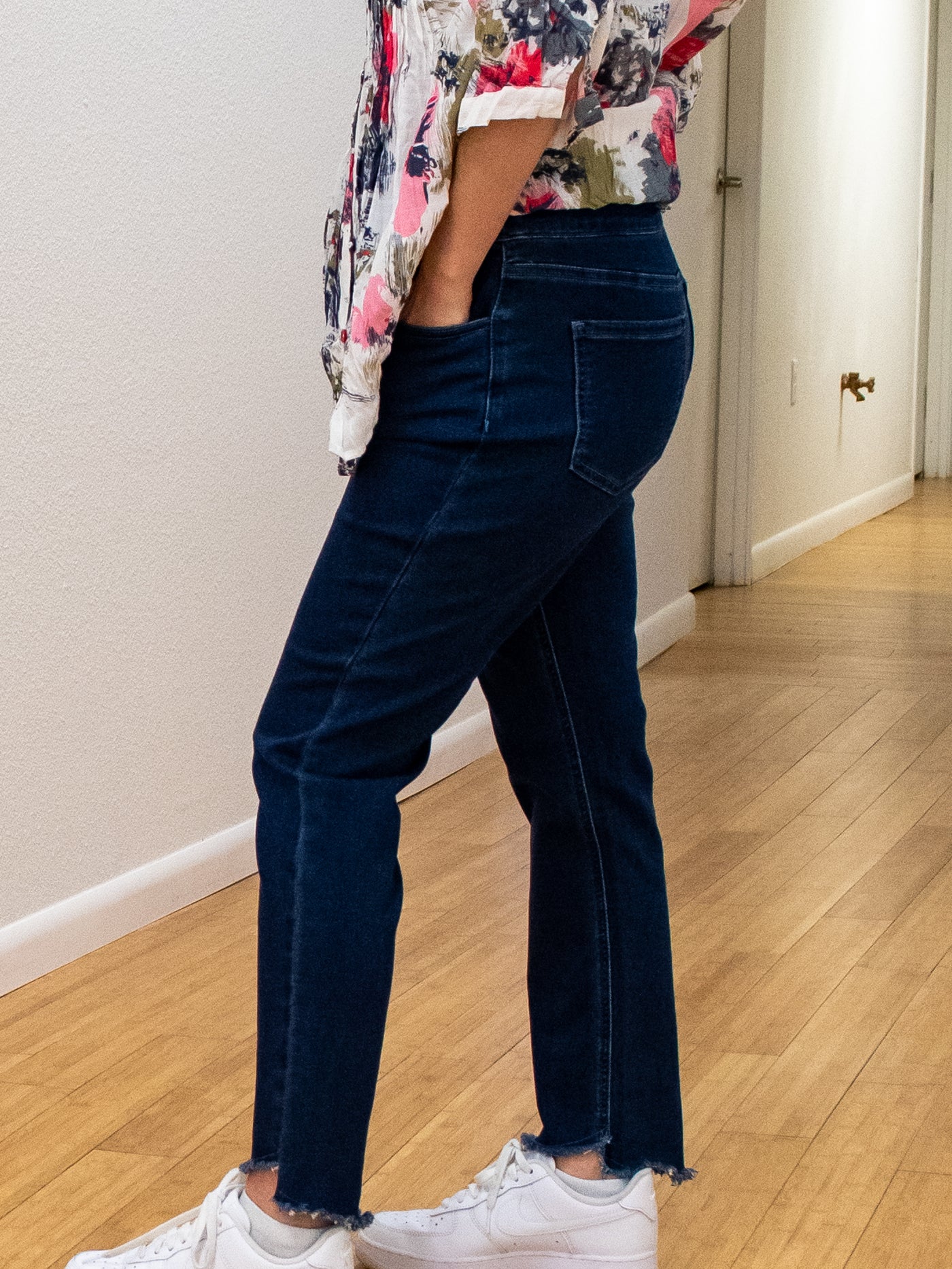 Camille Pull On Crop Jean